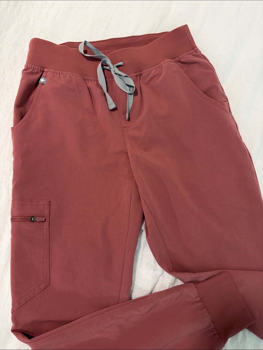 🌟 Figs Zamora Joggers in Mauve XXSP great condition 🌟